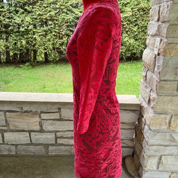 Beautiful lace dress from H&M. - Picture 2 of 7